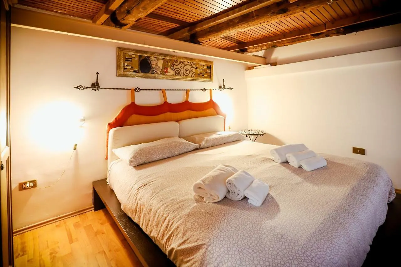 Dante'S House - Historical Center Of Naples Apartment